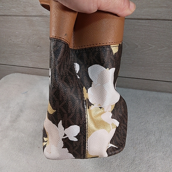 Michael Kors Floral Print Canvas & Leather Tote Satchel w/Brown MK Pattern Haile - Picture 4 of 12